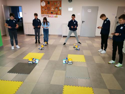 Slalom robotów I